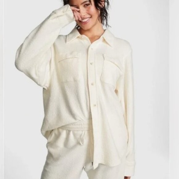 VS PINK Reverse Fleece Shacket NWT - Picture 1 of 8